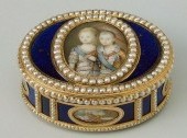 Snuff boxes with portraits of the royal family, empresses, kings and snuff personal favorite of Catherine, snuff boxes of gold, with diamonds, pearls and precious stones, jewelry masterpieces.