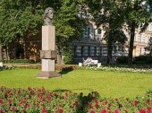 Anton Rubinstein monument in Peterhof