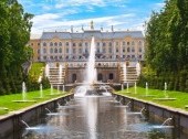Peterhof Grand Palace and Grand Cascade view