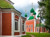 Pereslavl-Zalessky: Red Square - The Alexander Nevsky’s church