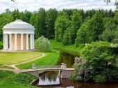 Pavlovsk Park - Pavilion Friendship Temple