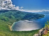 Bay Ayaya