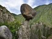 Ak-Kurum (Stone Mushrooms)