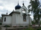 Kazan Church (the shrine is the tomb of Kamensky)