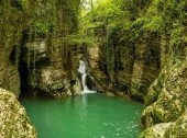 Agursky Waterfalls (Agura Waterfalls)