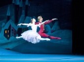 Nina Kaptsova as Marie. Artem Ovcharenko as Nutcracker-Prince. Photo by Damir Yusupov/Bolshoi Theatre.