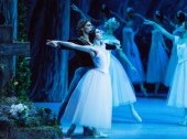 Natalia Osipova and Ivan Vasiliev in Giselle © The Mikhailovsky Theatre