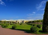 Peterhof Park garden
