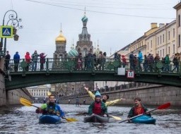 Saint-Petersburg canoe water tour