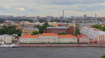 University Embankment (Universitetskaya Naberezhnaya)