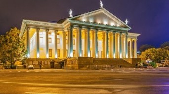 Winter theater