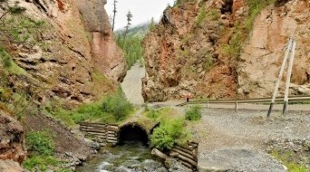 Natural monument Red Gates