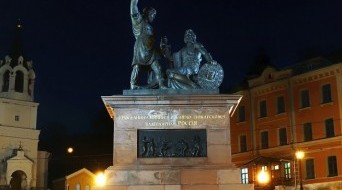 Monument to Minin and Pozharsky