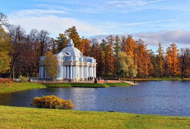 View of the "Grotto" Pavilion in Catherine's garden. Autumn landscape in Pushkin, Russia.