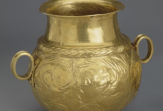 Hermitage Gold Room - Flask, India, 17th century