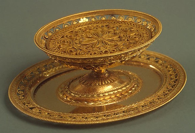 Hermitage Gold Room - Golden vase by Peter Karmark. St. Petersburgm, Russia, 1793