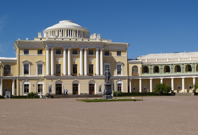 Pavlovsk Palace