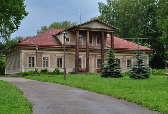Talashkino Manor