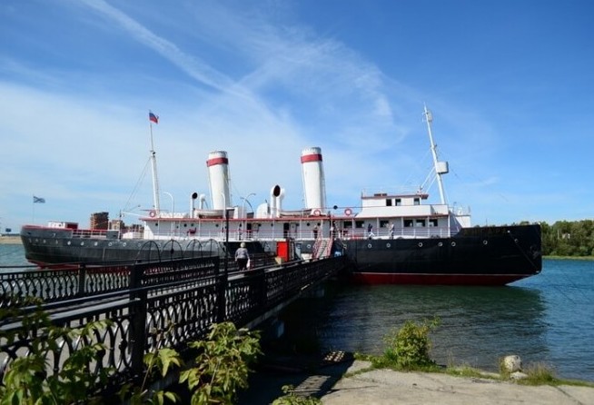 Icebreaker Angara Museum