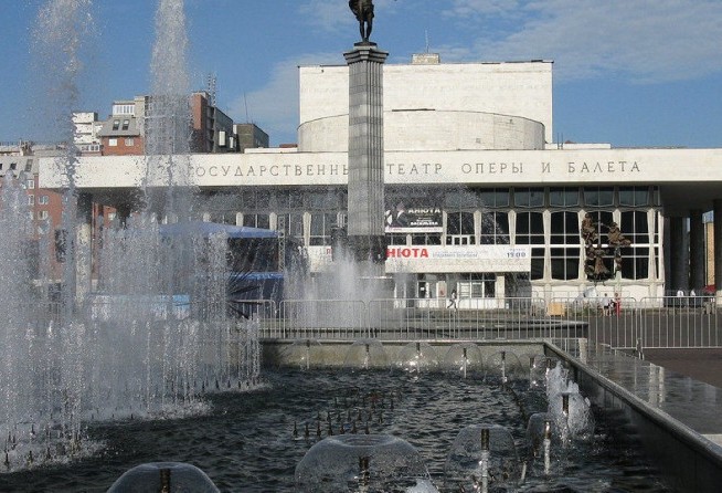 Theatre Square