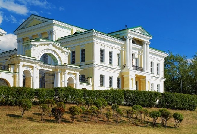 Kharitonov Manor