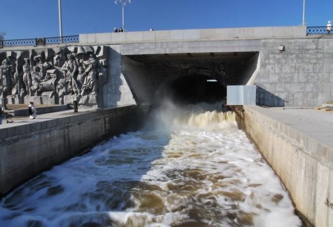 The dam of the City Pond on the Iset River