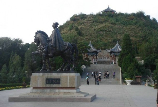 Zhaojun Tomb, Huhehot