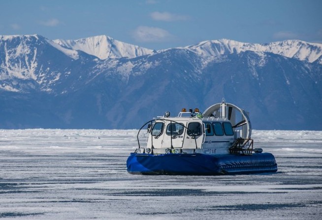 Hovercraft ride